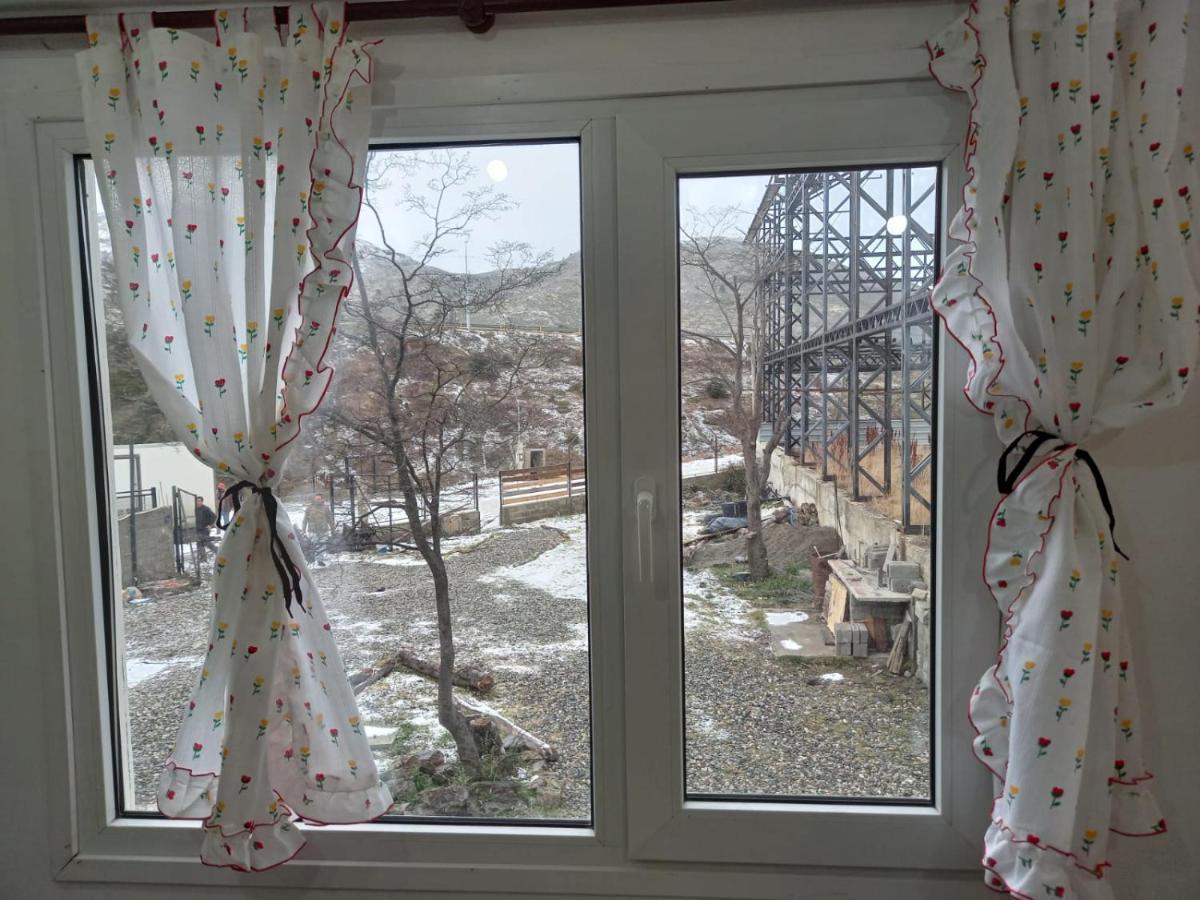 Hostel Comunidad Ushuaia Bagian luar foto